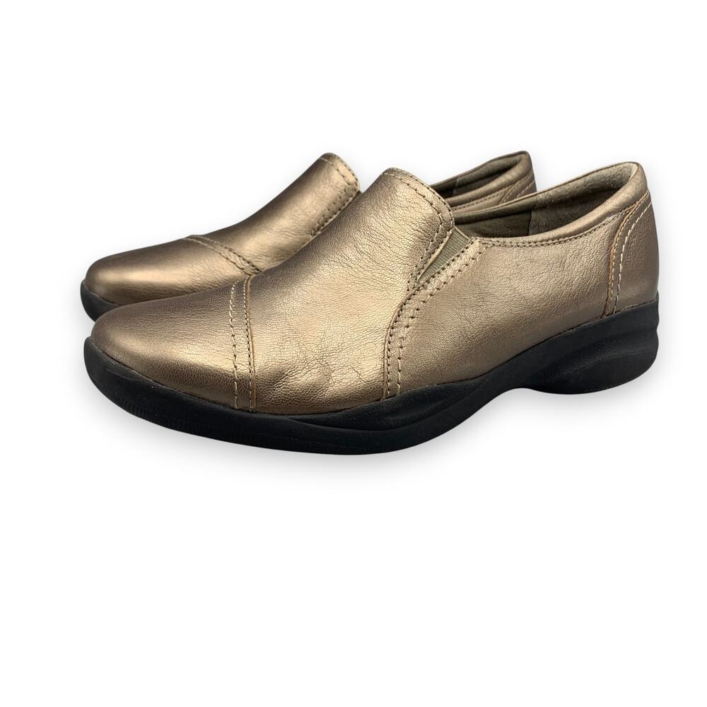 Clarks in Motion Womens Shoes Size 10 M Pewter Leather 67784 Slip On Walking